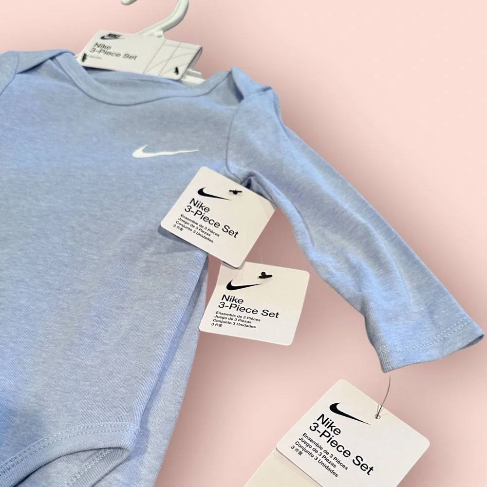 NWT Nike Light Blue Baby One-Piece Set Long & Short Sleeve Bodysuit & Pants 9M - Picture 3 of 8